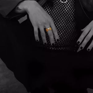 22K Gold Double Floral Ring With 5 Diamonds